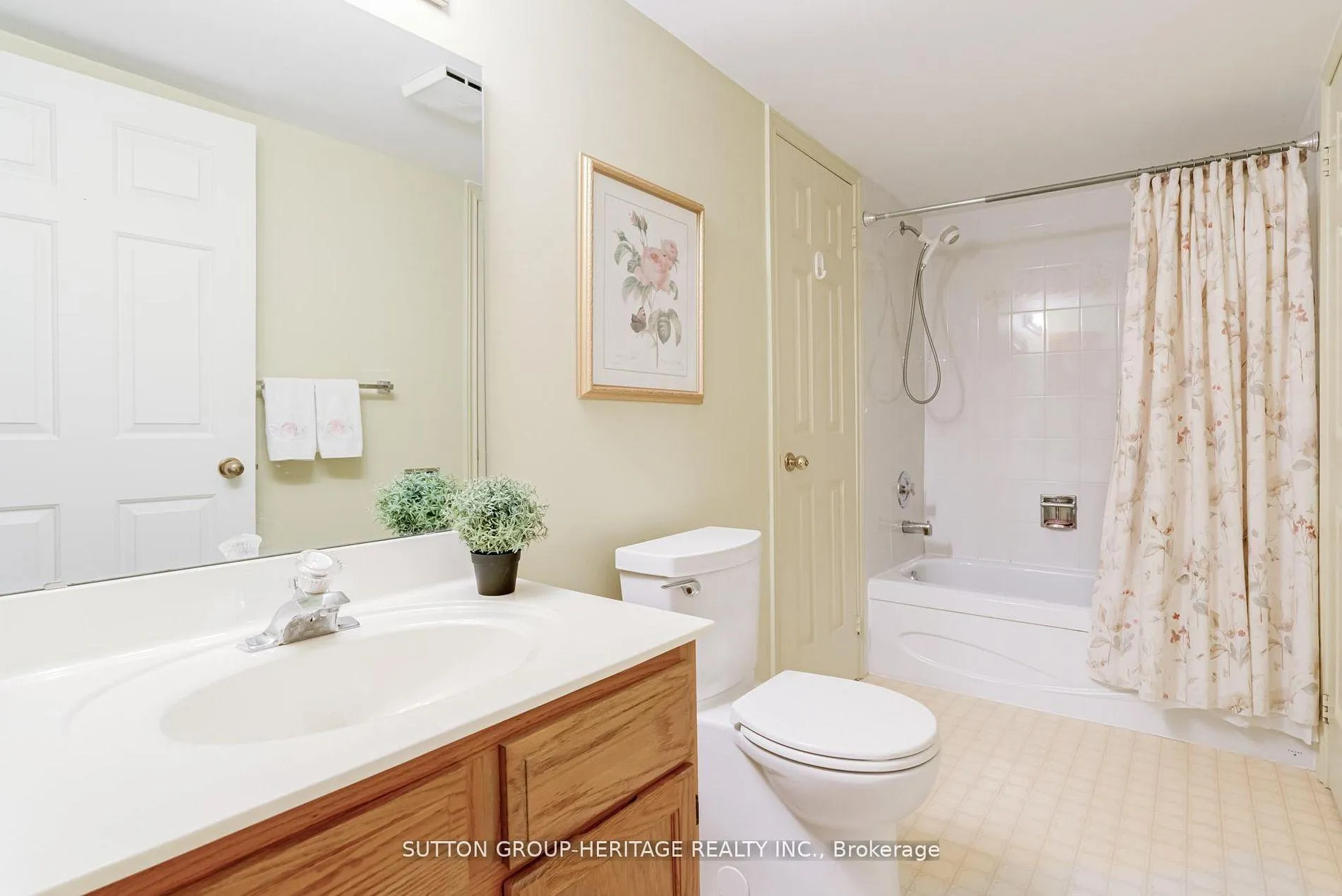 Photo 21 of Unit A-10, 1651 Nash Road, Clarington, Courtice — HOMEH