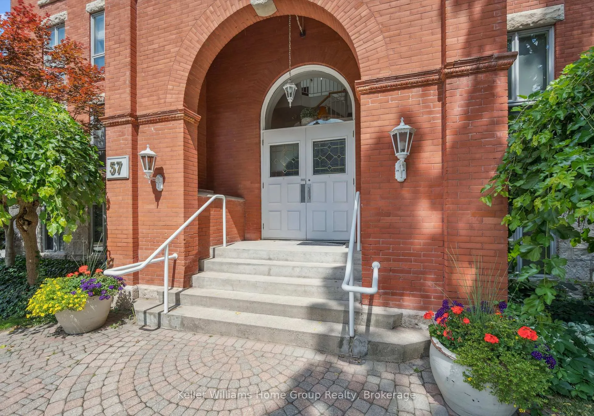 Photo 4 of Unit 408, 57 Suffolk Street W, Guelph, Downtown — HOMEH