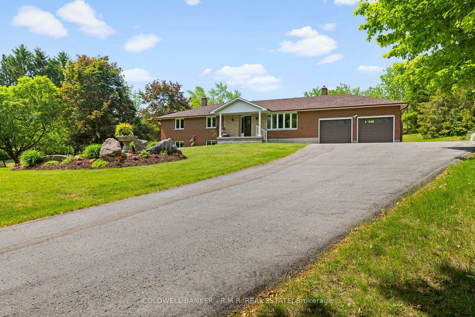 Photo 2 of 8754 Langstaff Road, Clarington, Rural Clarington — HOMEH