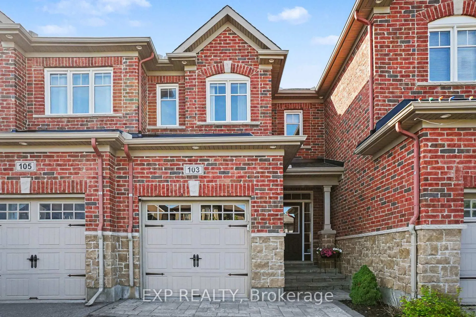 Photo 1 of 103 Westphalian Avenue, Ottawa, Kanata - Emerald Meadows/Trailwest — HOMEH