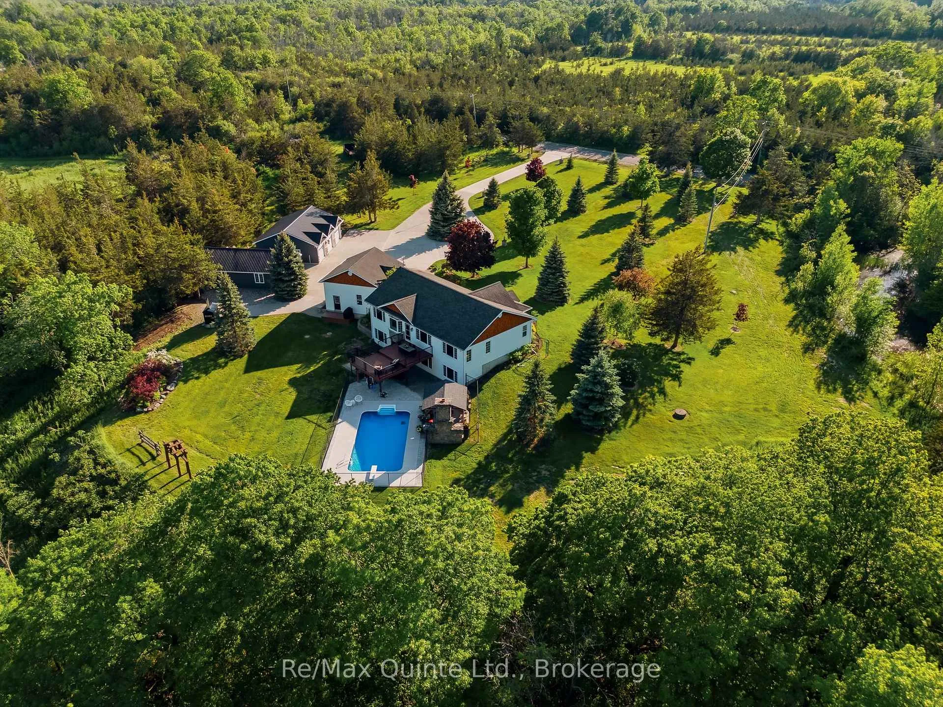 Photo 38 of 163 County Road 25, Prince Edward County, North Marysburg Ward — HOMEH