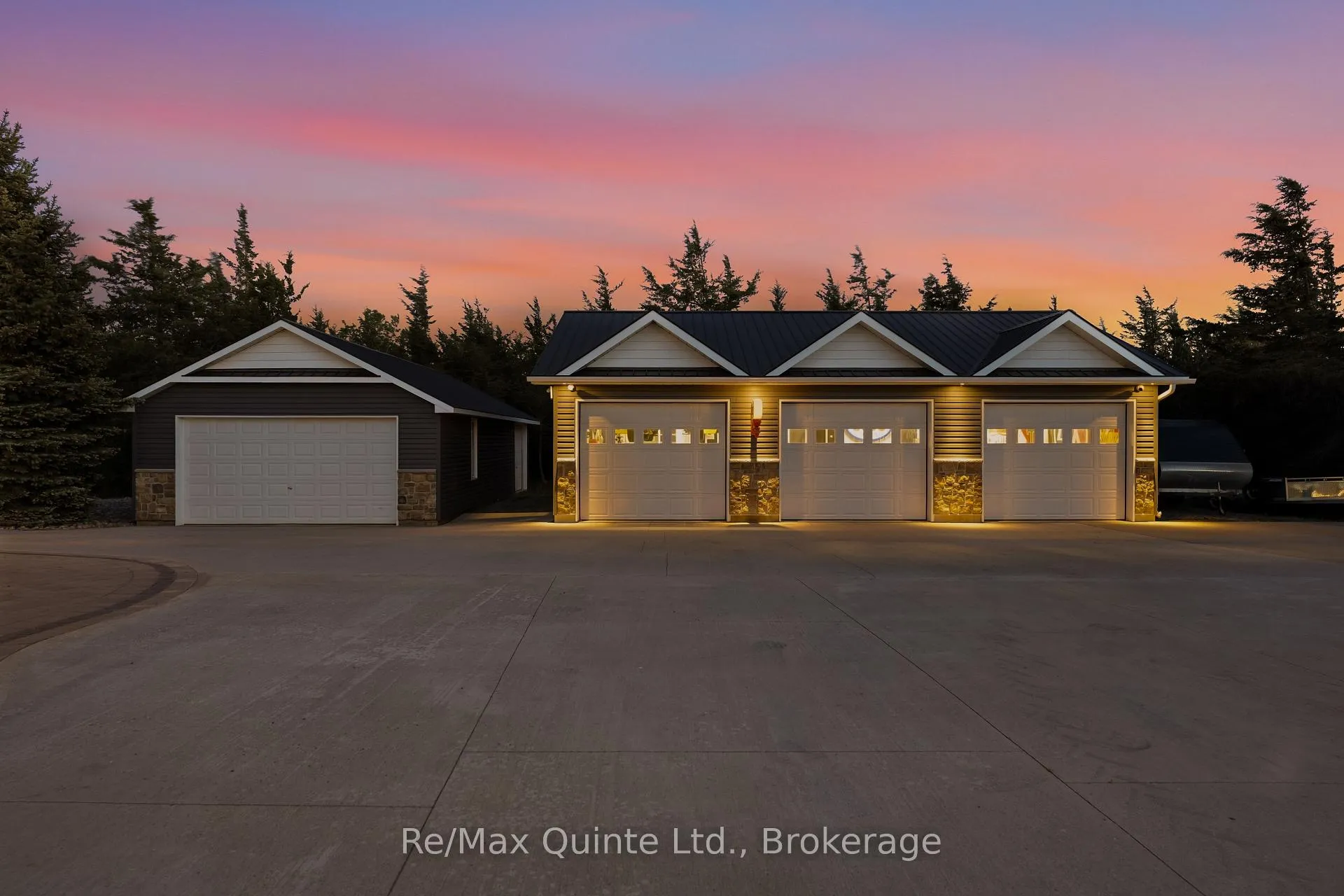 Photo 42 of 163 County Road 25, Prince Edward County, North Marysburg Ward — HOMEH