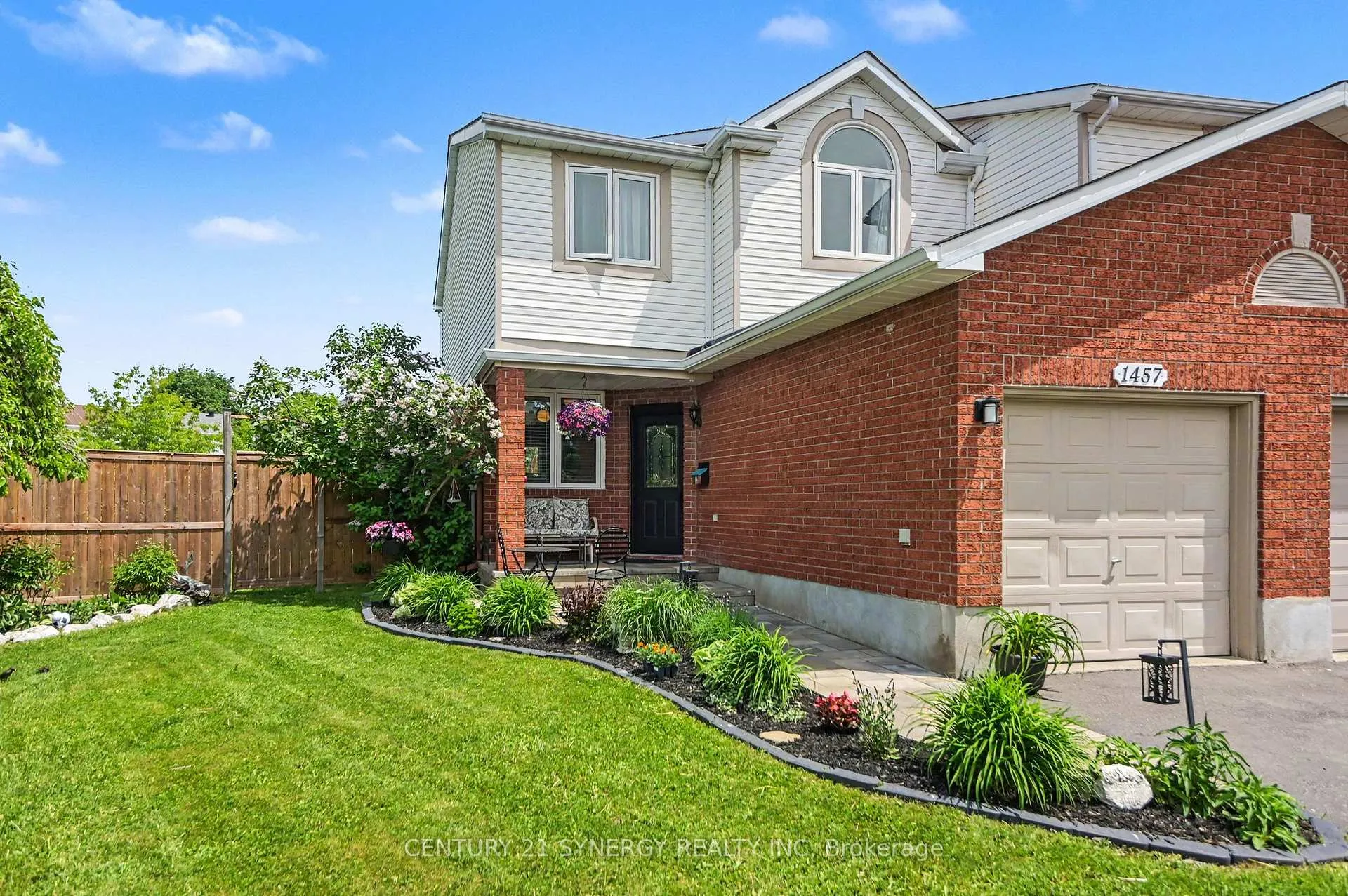 Photo 3 of 1457 Corsham Avenue, Ottawa, Fallingbrook/Pineridge — HOMEH