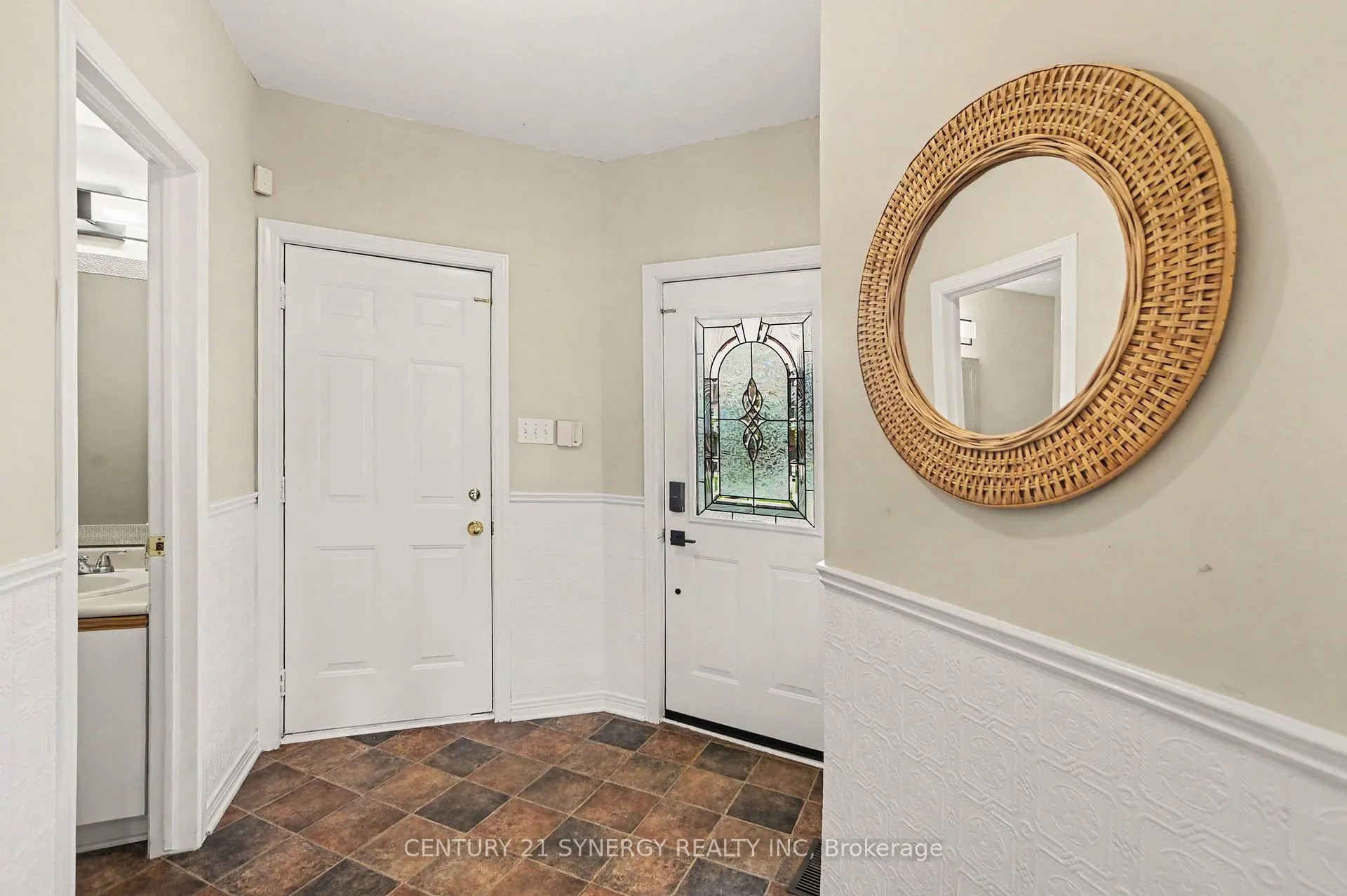 Photo 4 of 1457 Corsham Avenue, Ottawa, Fallingbrook/Pineridge — HOMEH