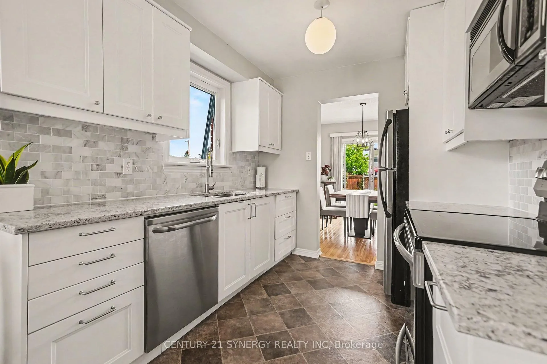 Photo 11 of 1457 Corsham Avenue, Ottawa, Fallingbrook/Pineridge — HOMEH