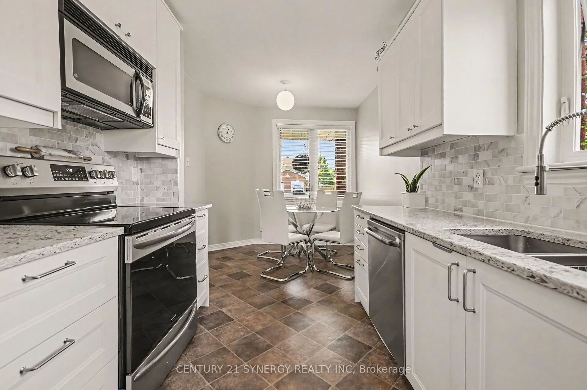 Photo 12 of 1457 Corsham Avenue, Ottawa, Fallingbrook/Pineridge — HOMEH