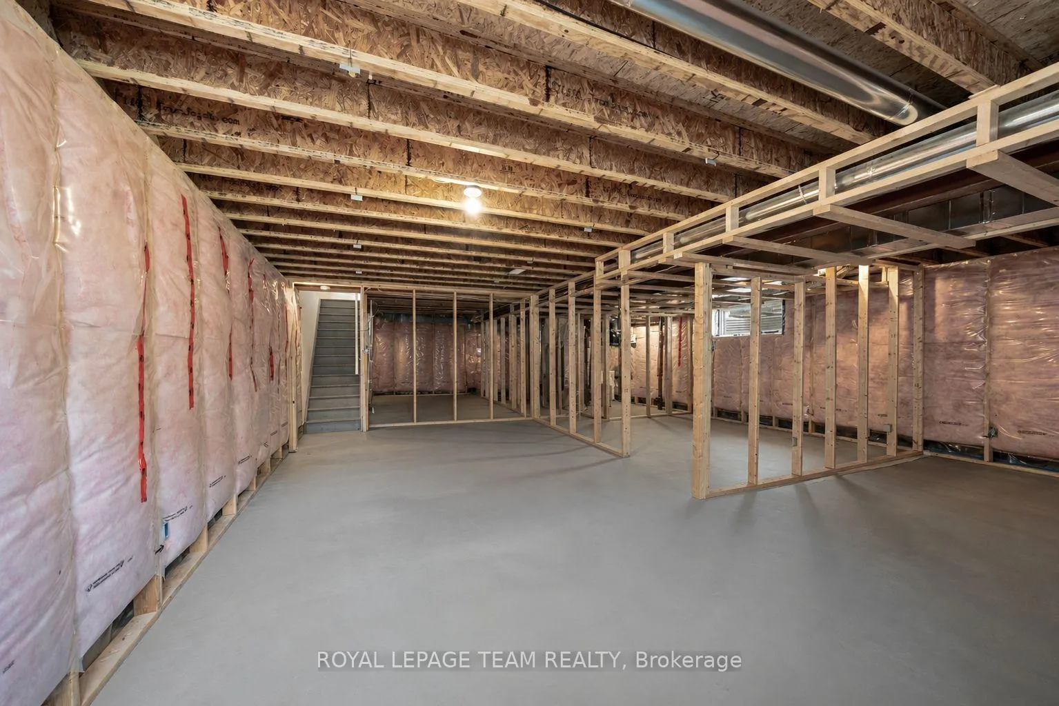 Photo 36 of 41 Whooping Crane Ridge, Ottawa, Riverside South/Gloucester Glen — HOMEH