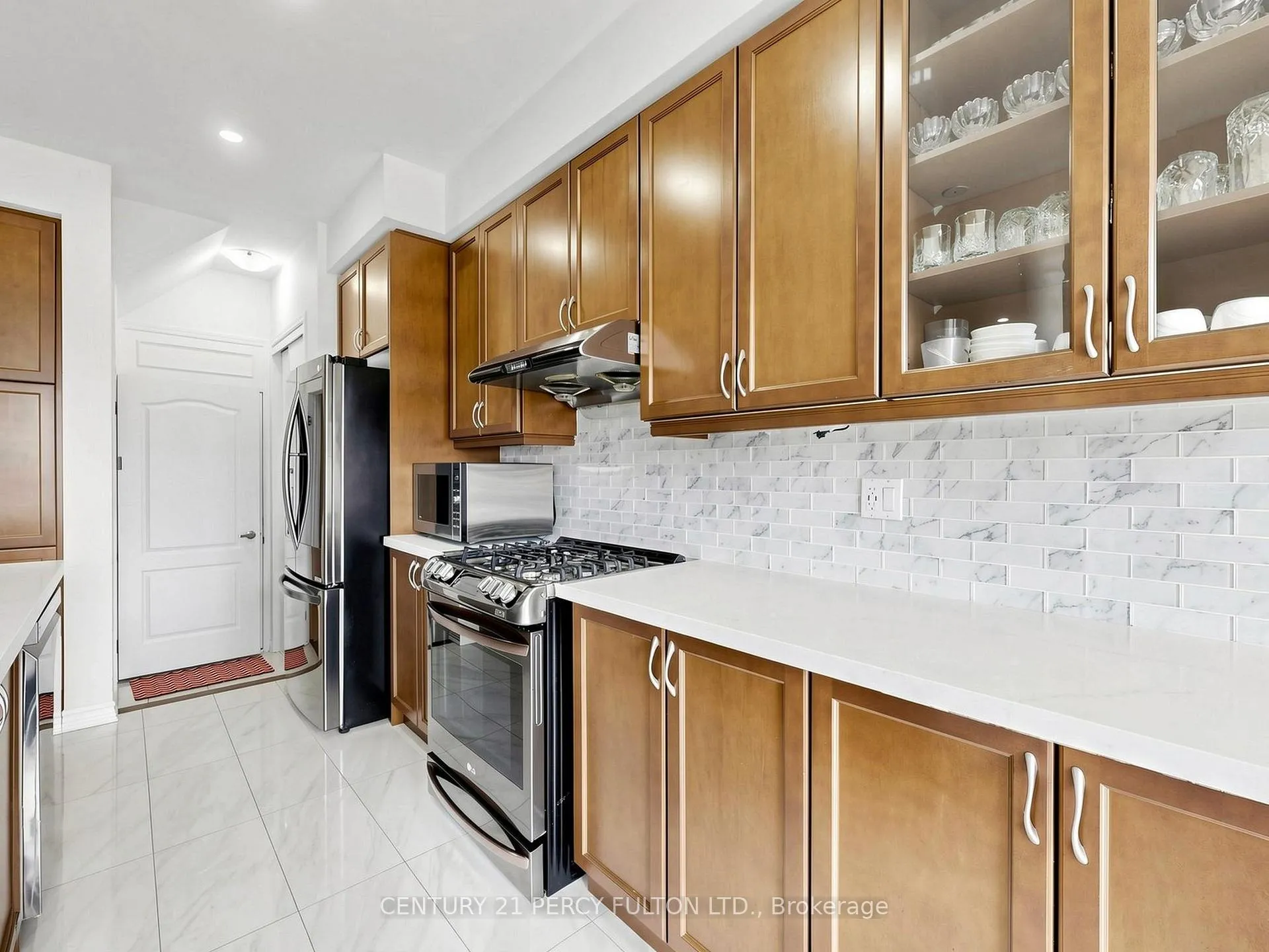 Photo 8 of 2715 Sapphire Drive, Pickering, Rural Pickering — HOMEH
