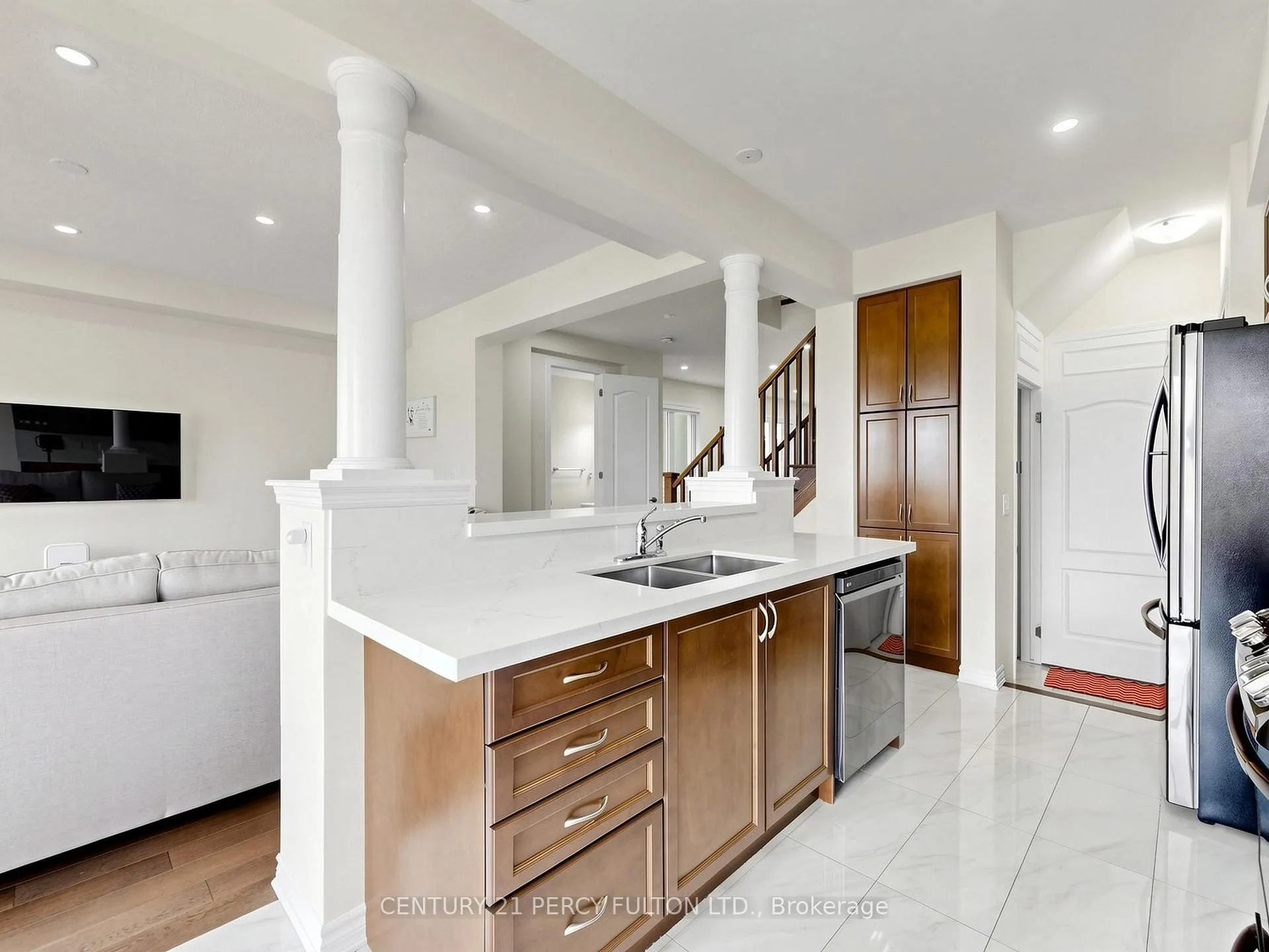 Photo 9 of 2715 Sapphire Drive, Pickering, Rural Pickering — HOMEH
