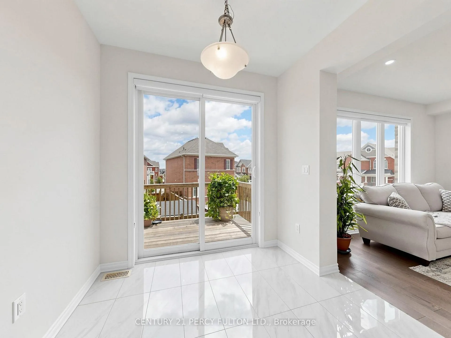 Photo 10 of 2715 Sapphire Drive, Pickering, Rural Pickering — HOMEH