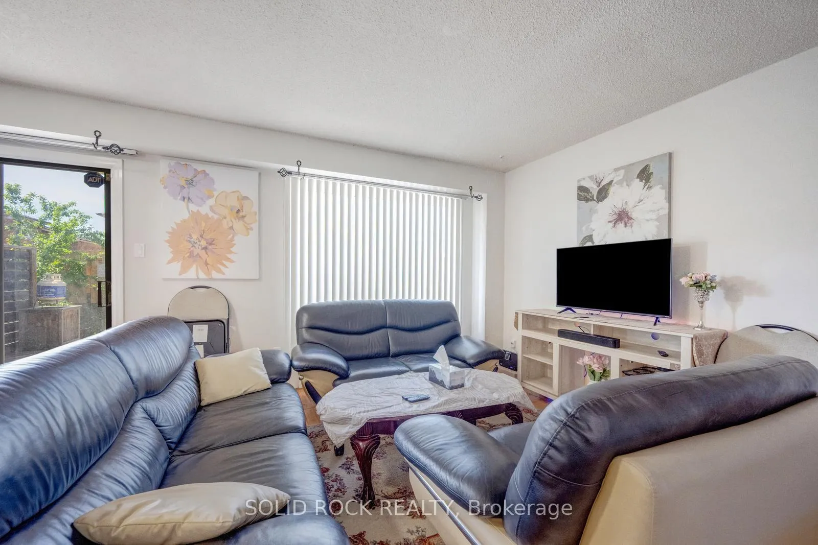 Photo 10 of 60 Martindale Crescent, Brampton, Brampton West — HOMEH