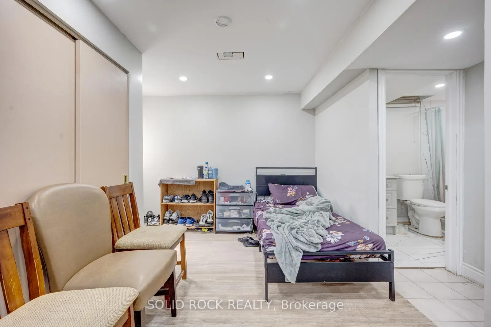 Photo 32 of 60 Martindale Crescent, Brampton, Brampton West — HOMEH