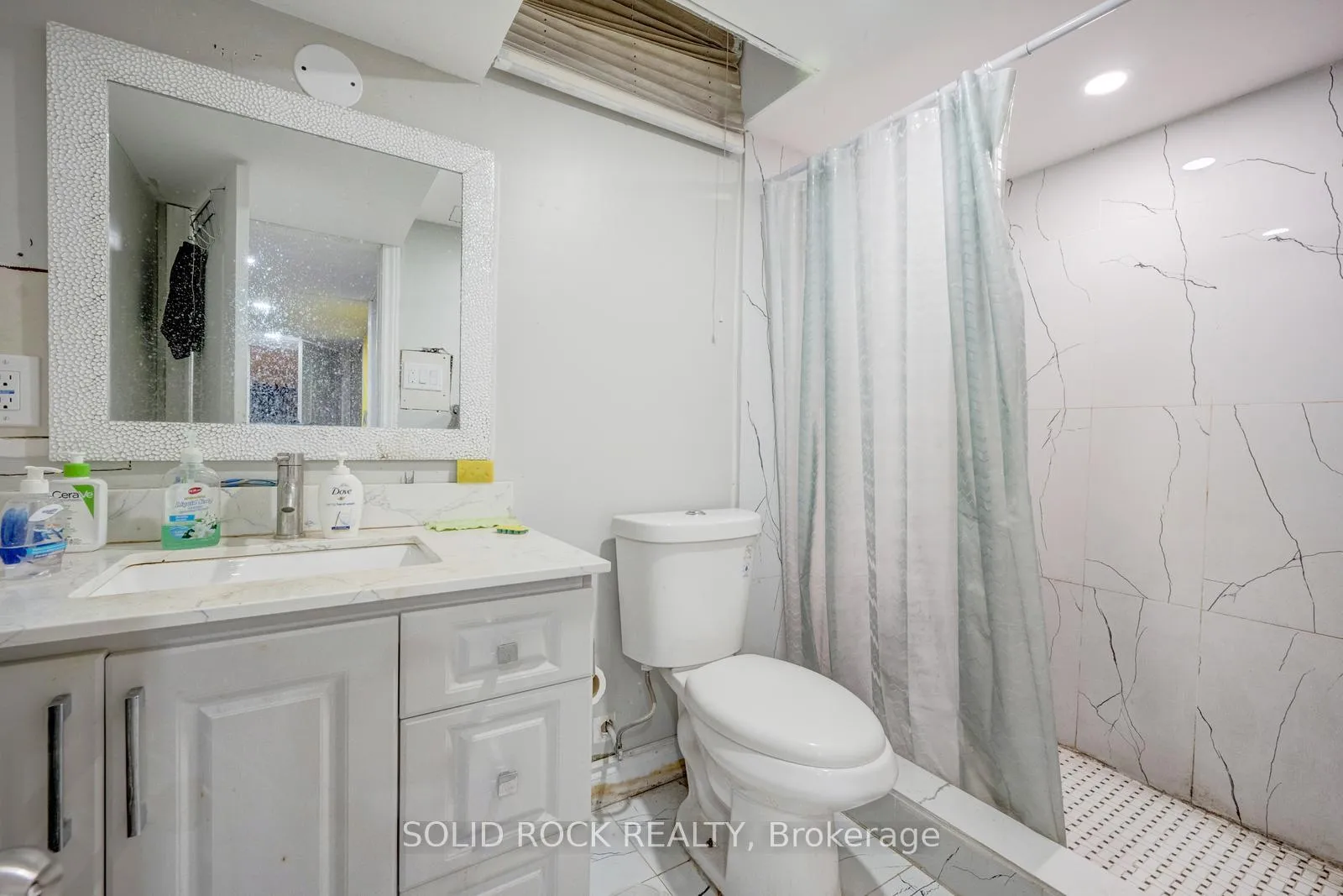Photo 33 of 60 Martindale Crescent, Brampton, Brampton West — HOMEH