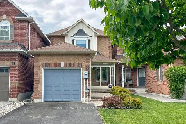 Photo 1 of 18 Threadgold Court, Whitby, Lynde Creek — HOMEH