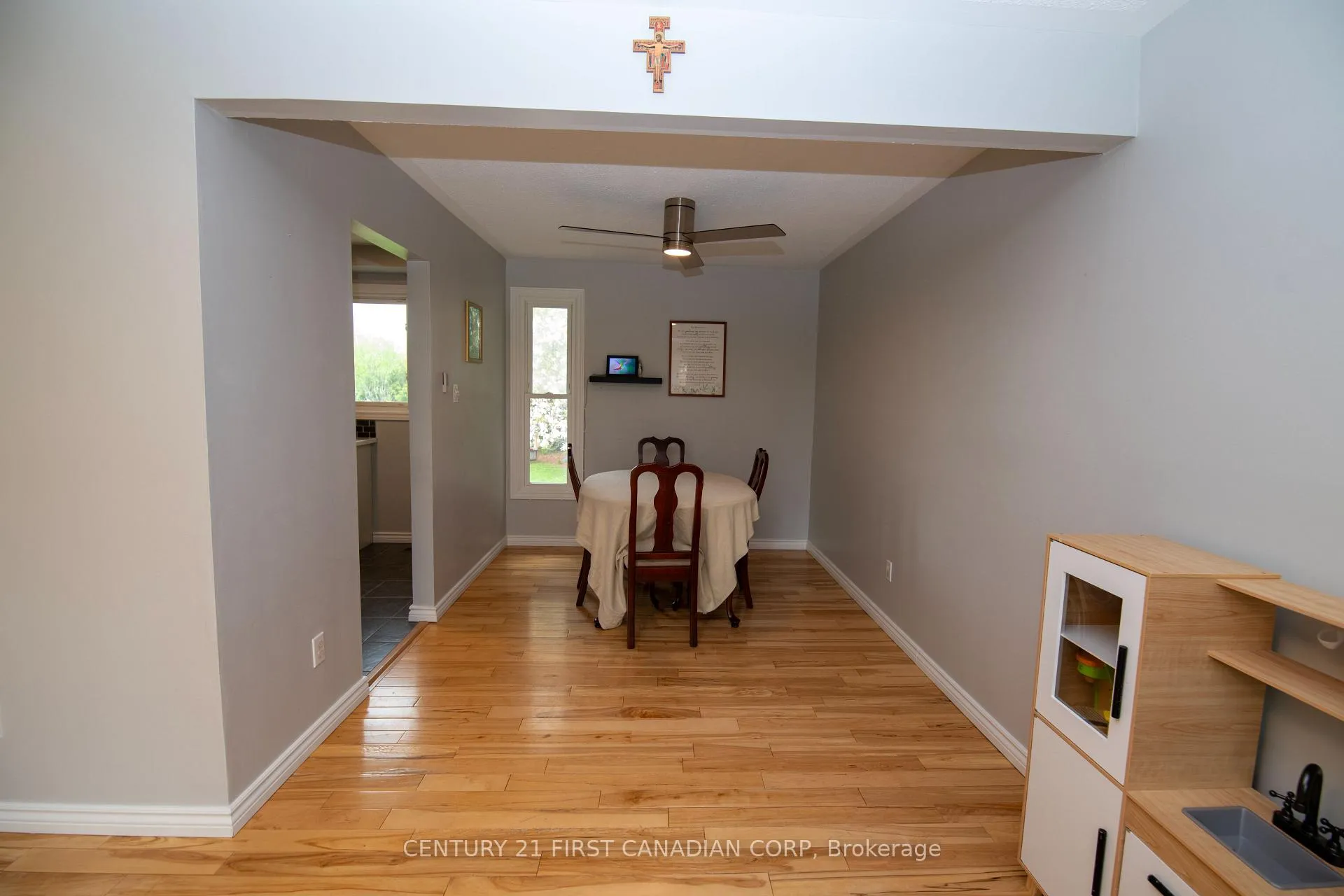 Photo 9 of 808 Dulaney Drive, London, South Q — HOMEH