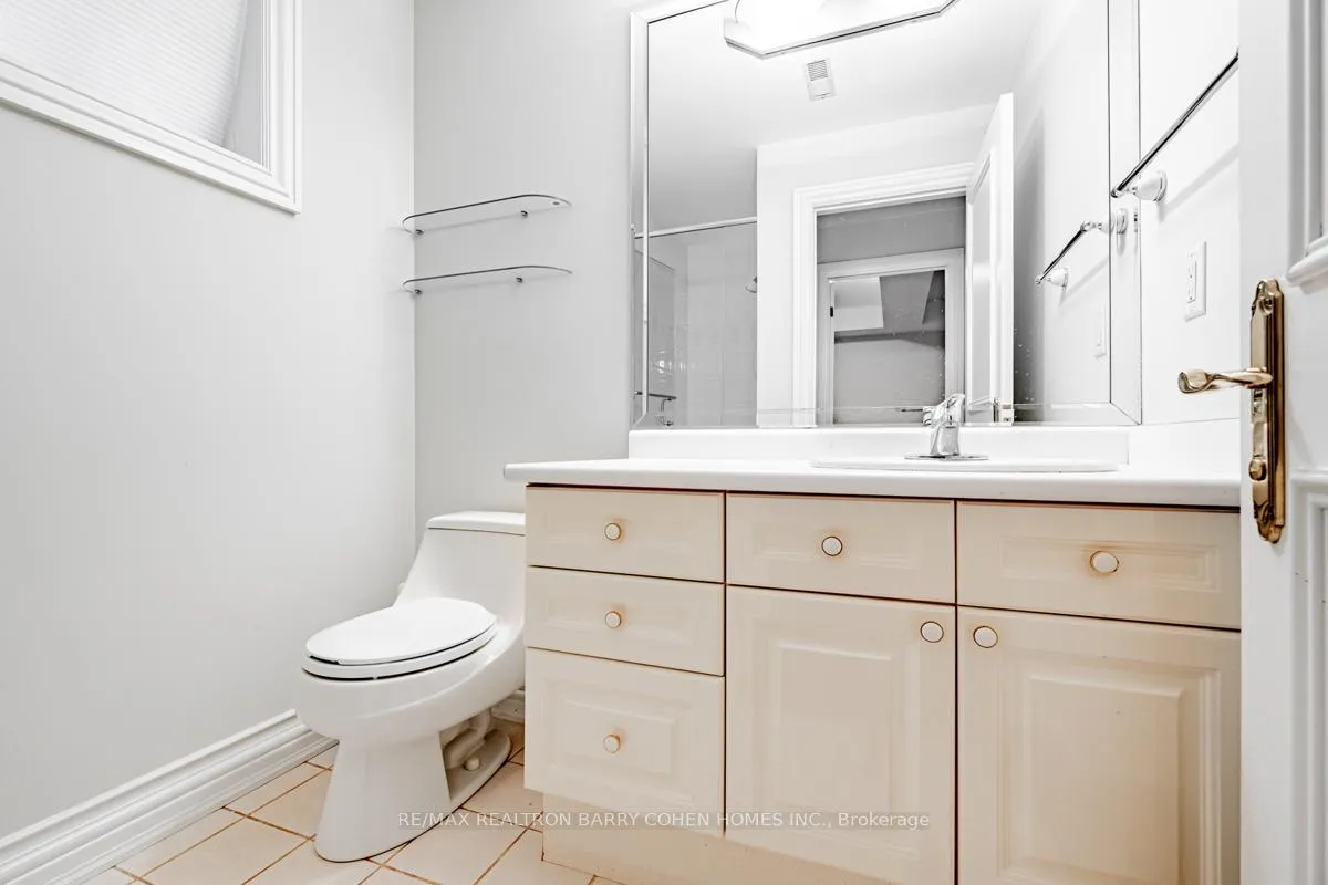 Photo 37 of 8 York Road, North York, Bridle Path-Sunnybrook-York Mills — HOMEH