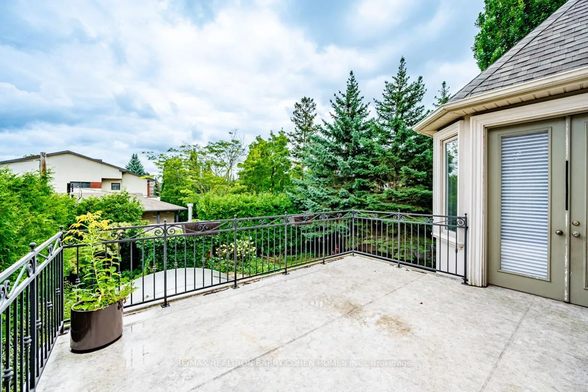 Photo 39 of 8 York Road, North York, Bridle Path-Sunnybrook-York Mills — HOMEH