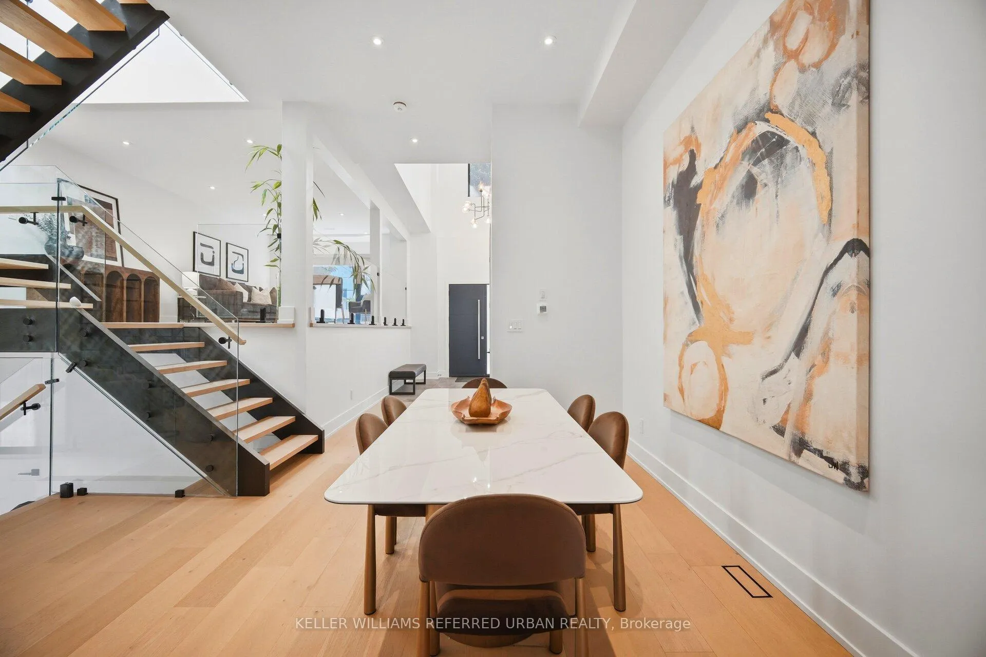 Photo 7 of 56 Elma Street, Etobicoke, Mimico — HOMEH