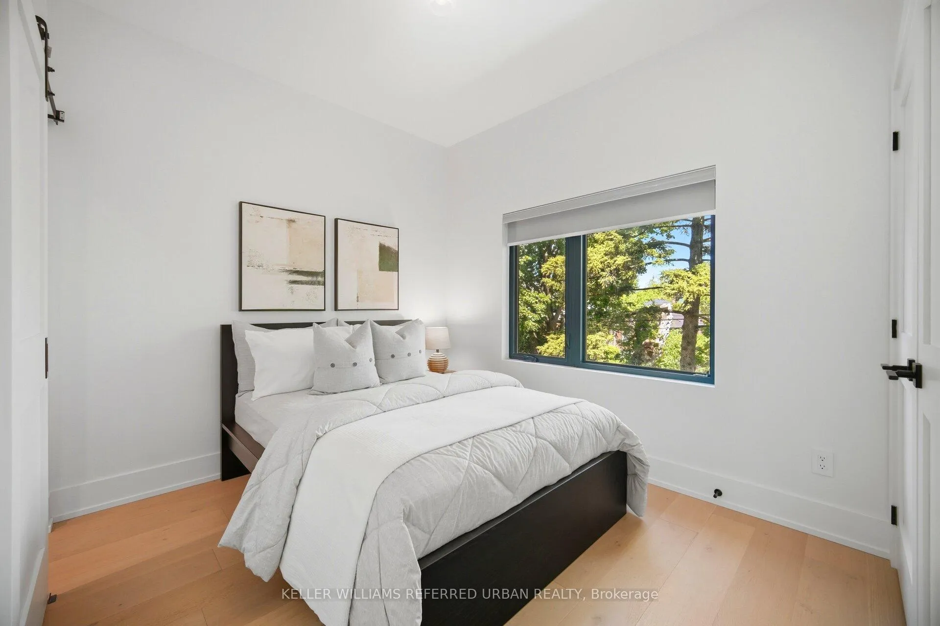 Photo 31 of 56 Elma Street, Etobicoke, Mimico — HOMEH