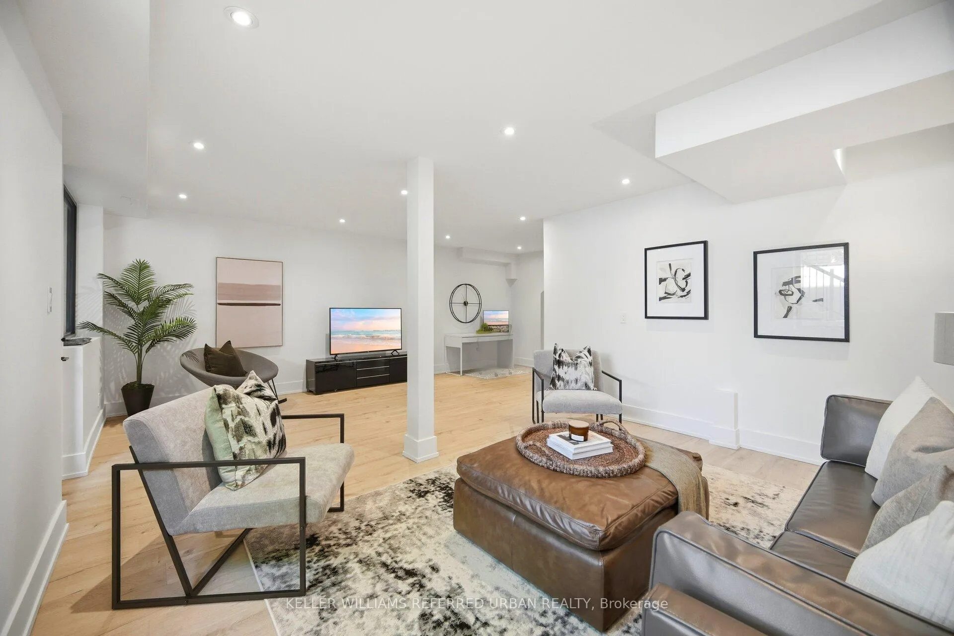 Photo 44 of 56 Elma Street, Etobicoke, Mimico — HOMEH