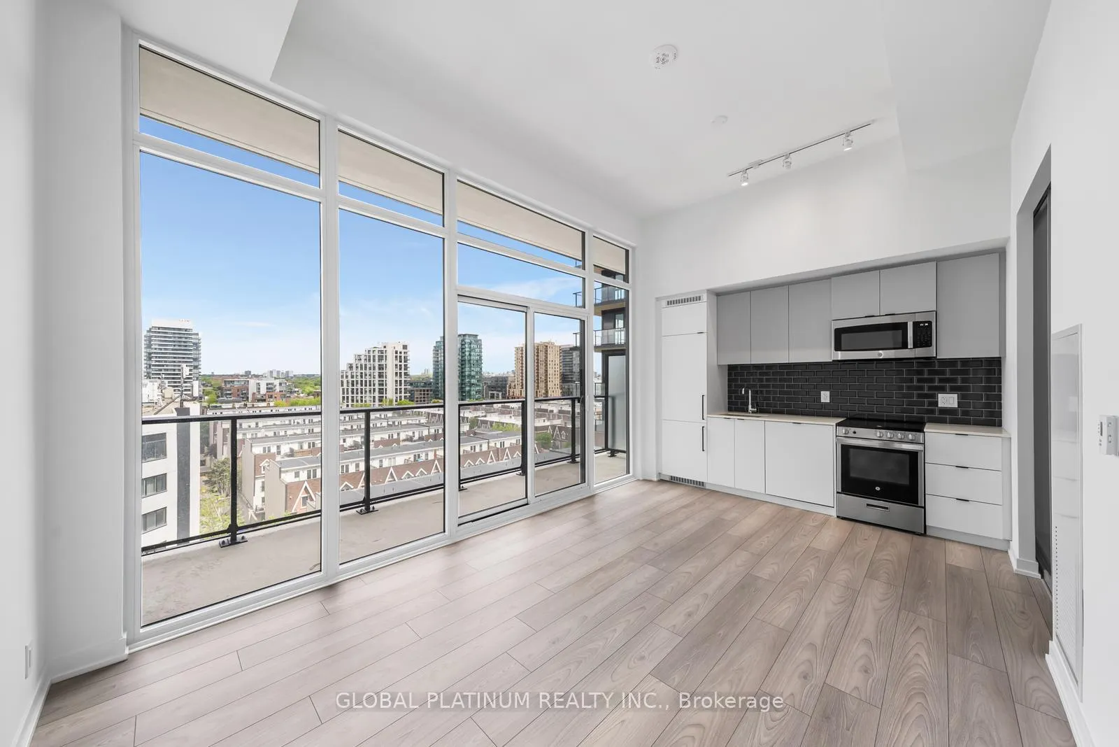 Photo 1 of Unit 701, 285 Dufferin Street, Toronto, South Parkdale — HOMEH