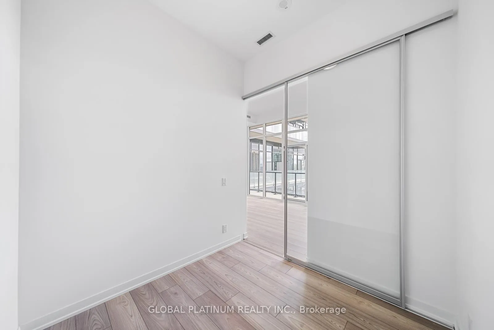 Photo 9 of Unit 701, 285 Dufferin Street, Toronto, South Parkdale — HOMEH