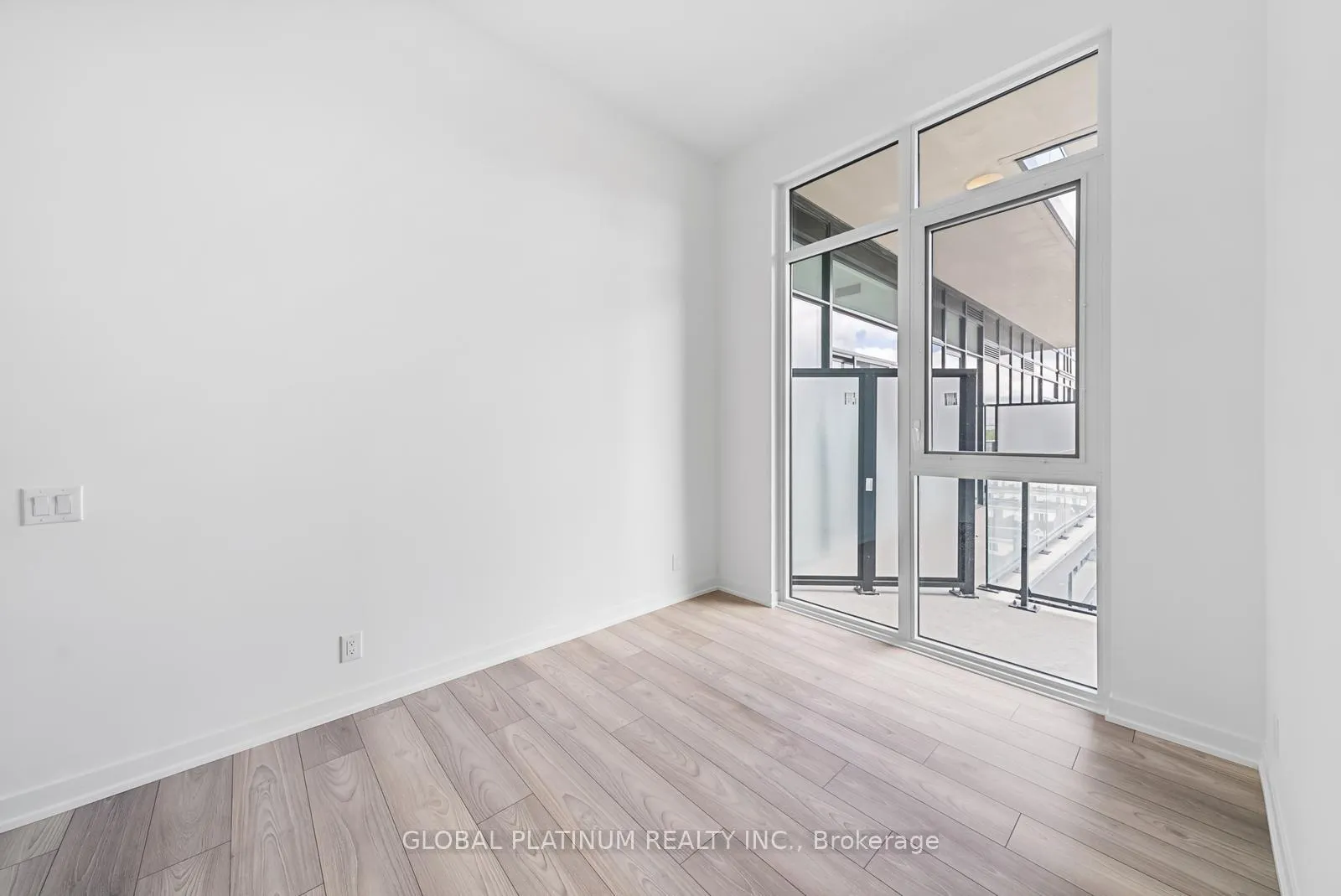 Photo 11 of Unit 701, 285 Dufferin Street, Toronto, South Parkdale — HOMEH