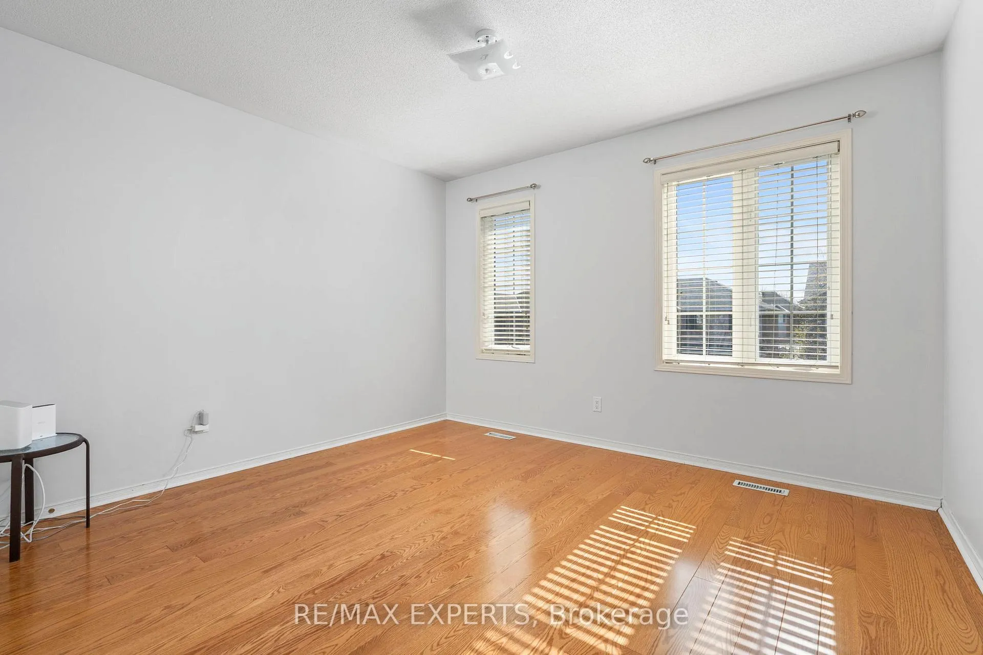Photo 24 of 31 Monteith Crescent, Vaughan, Maple — HOMEH