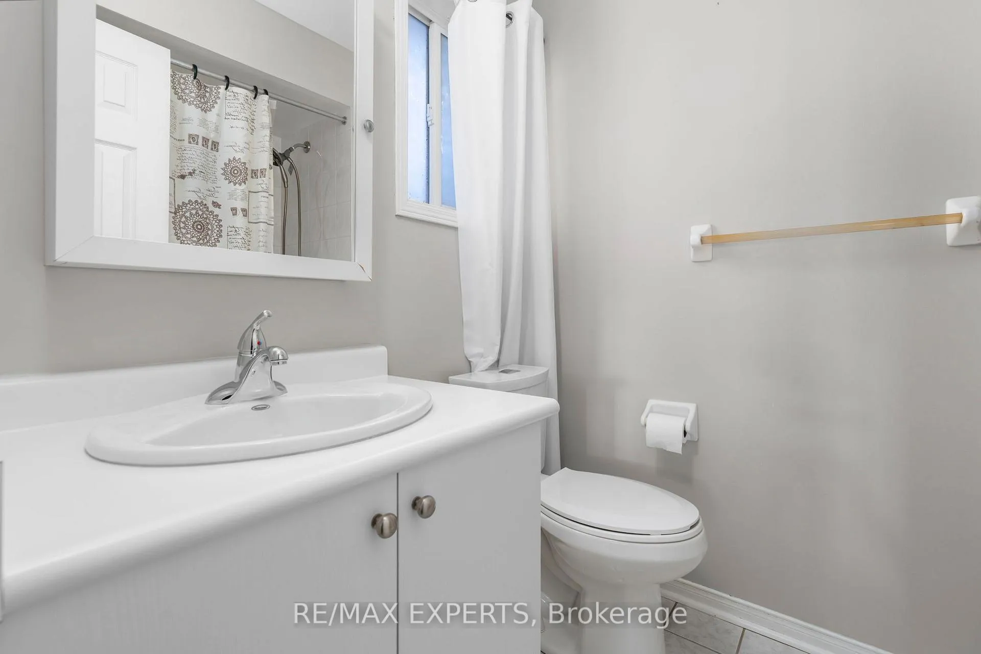 Photo 29 of 31 Monteith Crescent, Vaughan, Maple — HOMEH