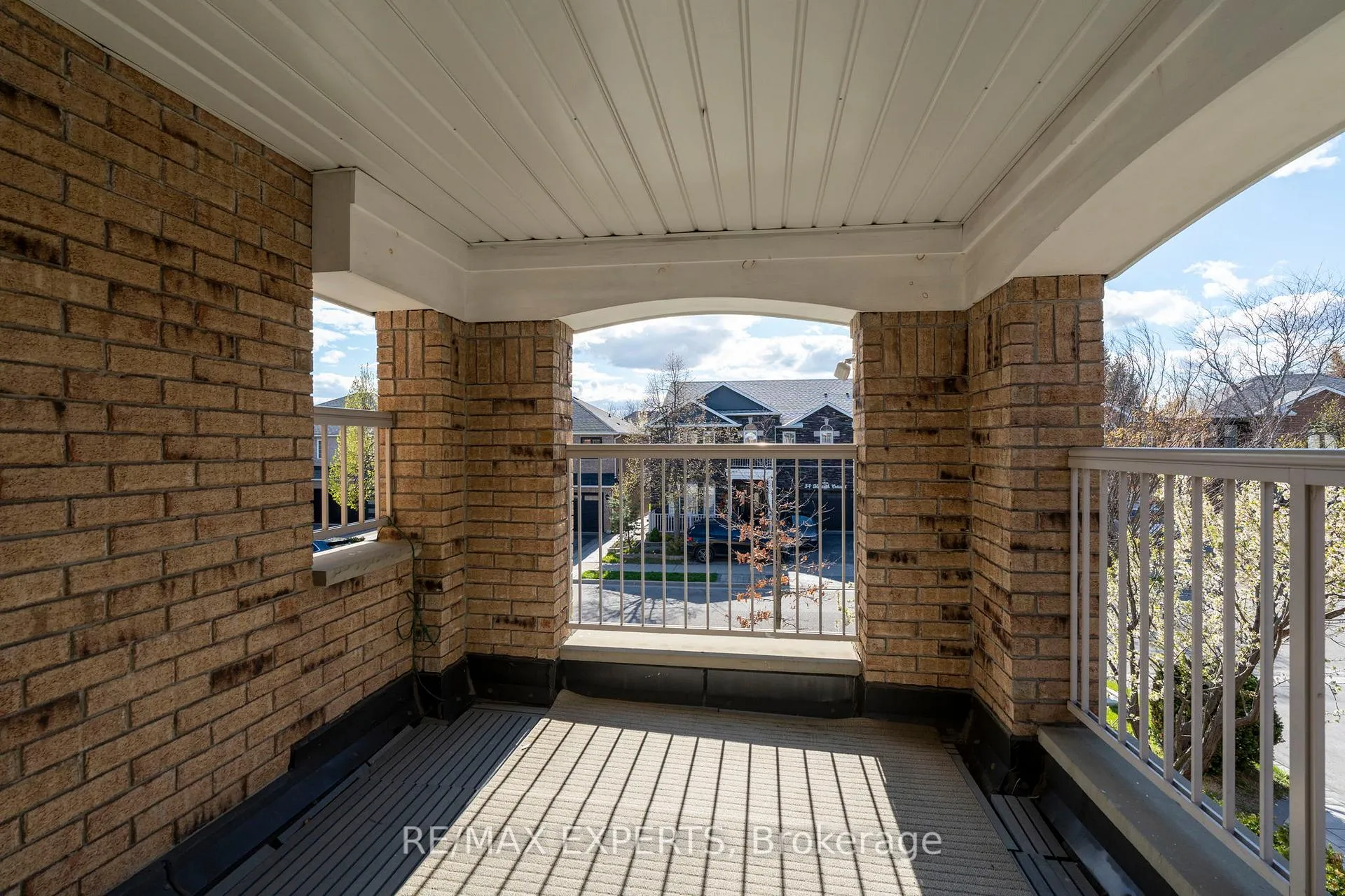 Photo 30 of 31 Monteith Crescent, Vaughan, Maple — HOMEH