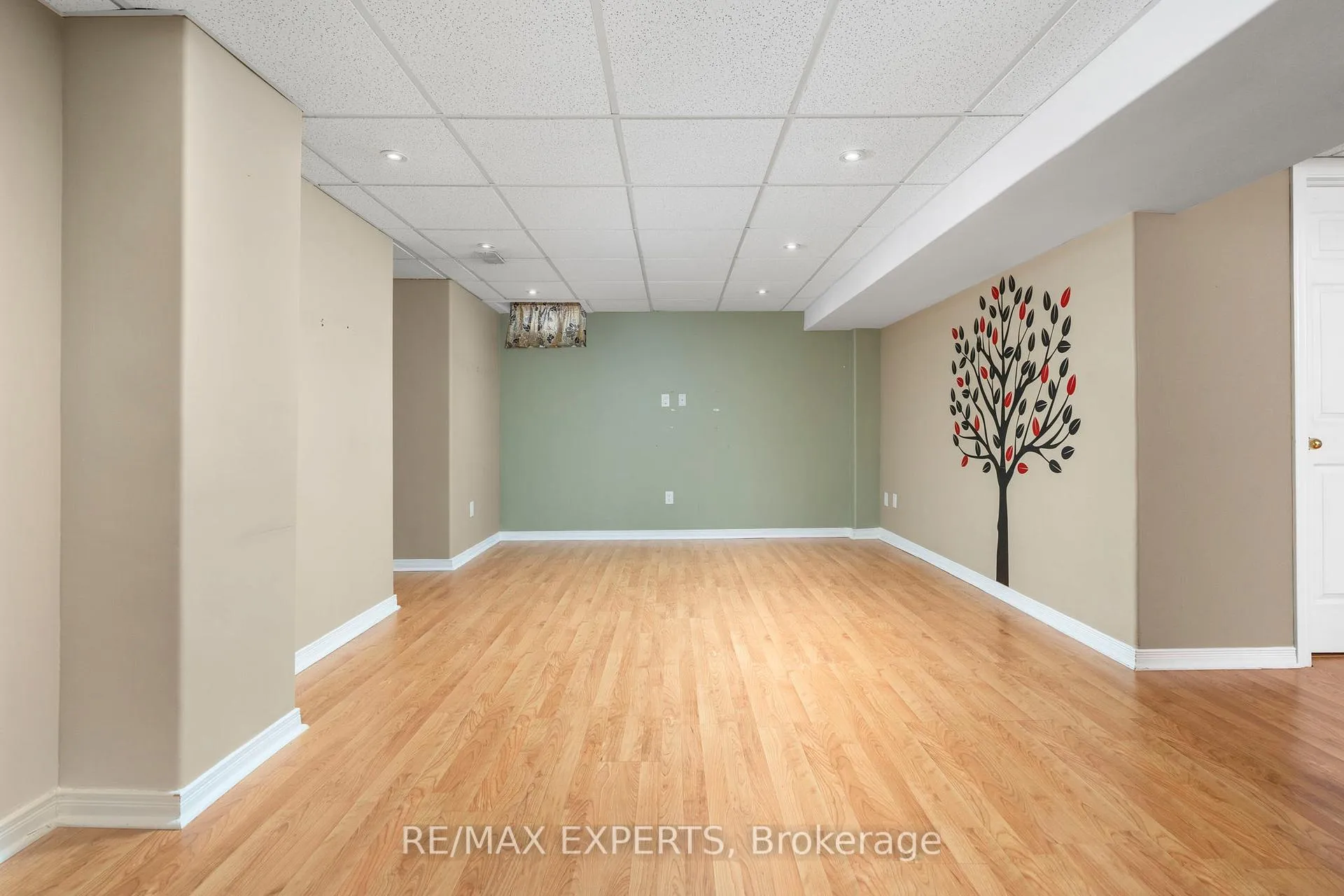 Photo 44 of 31 Monteith Crescent, Vaughan, Maple — HOMEH