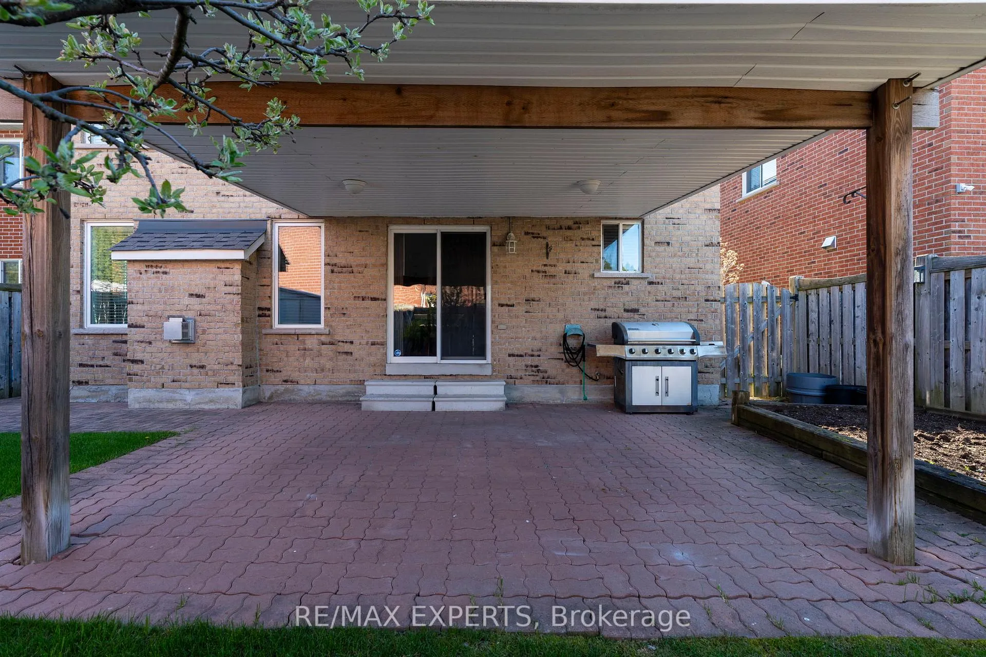 Photo 48 of 31 Monteith Crescent, Vaughan, Maple — HOMEH