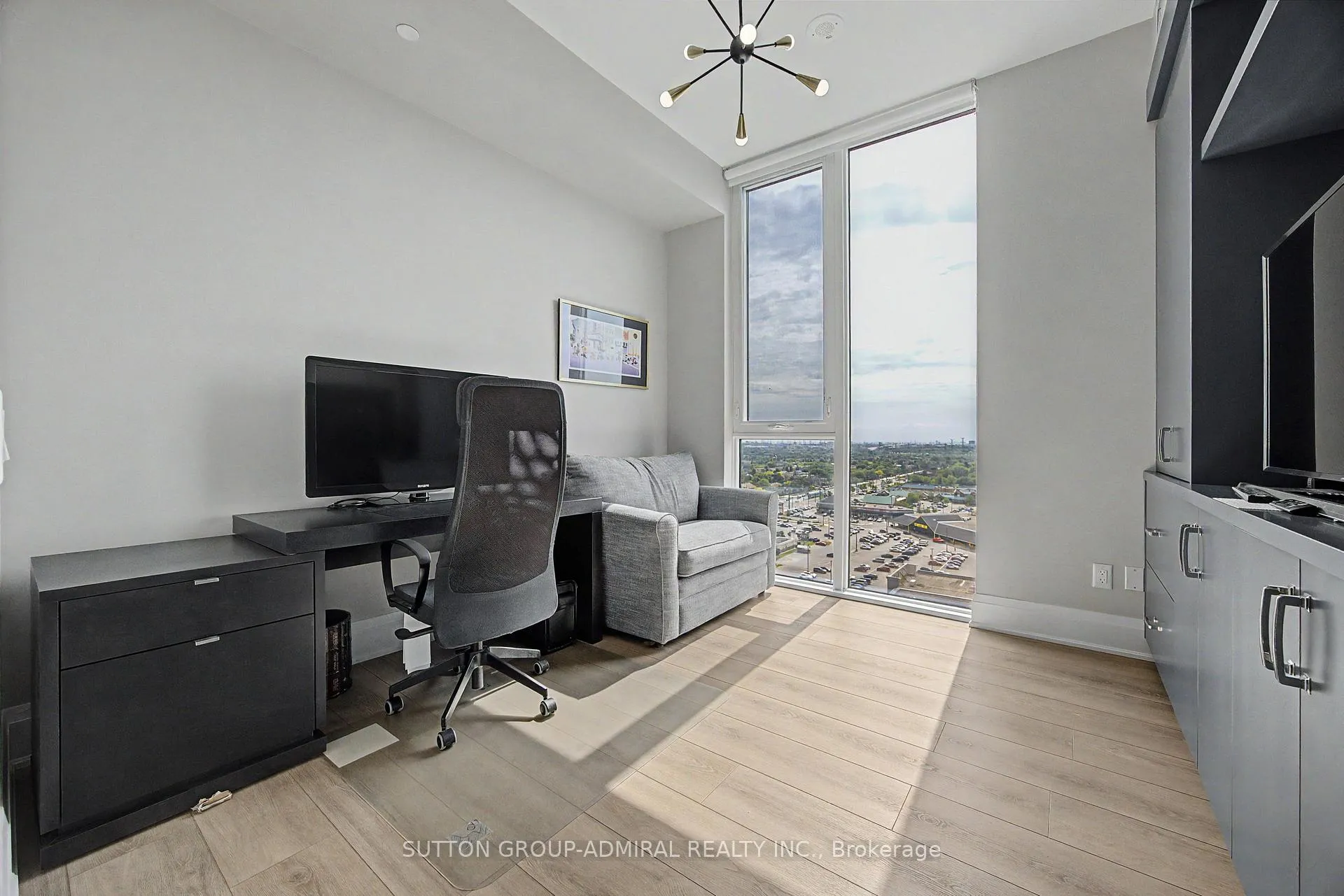 Photo 10 of Unit 1502, 10 Gatineau Drive, Vaughan, Beverley Glen — HOMEH
