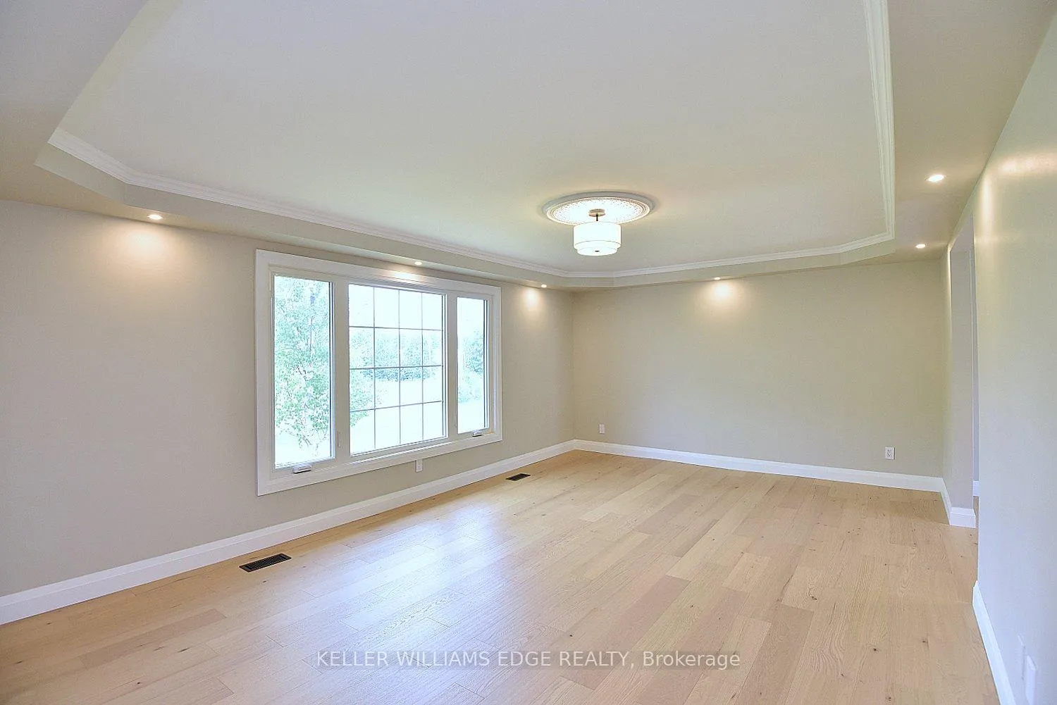 Photo 11 of 1837 6th Con Road W, Hamilton, Rural Flamborough — HOMEH