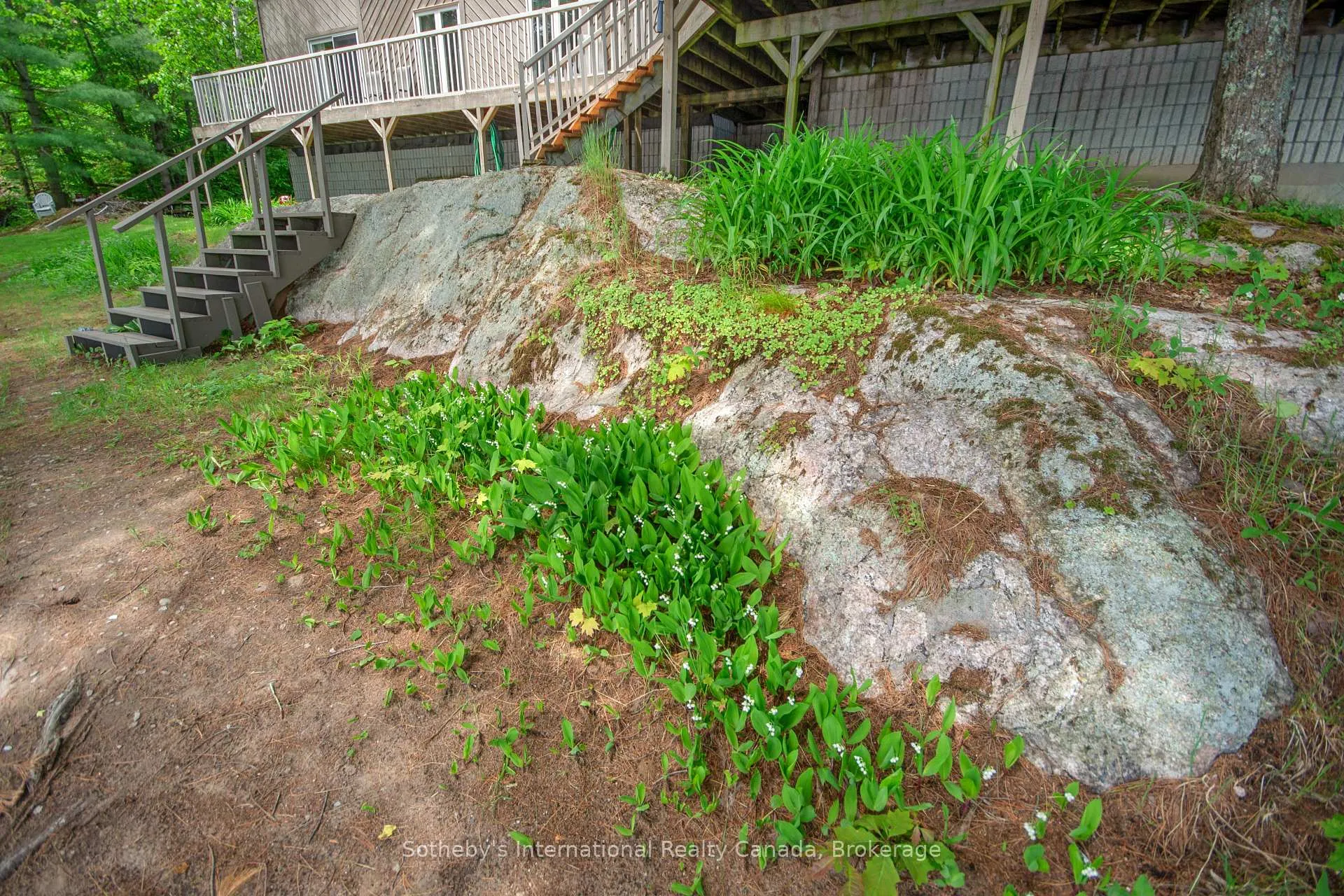 Photo 40 of 37 Fox Back Road, The Archipelago, Archipelago South — HOMEH