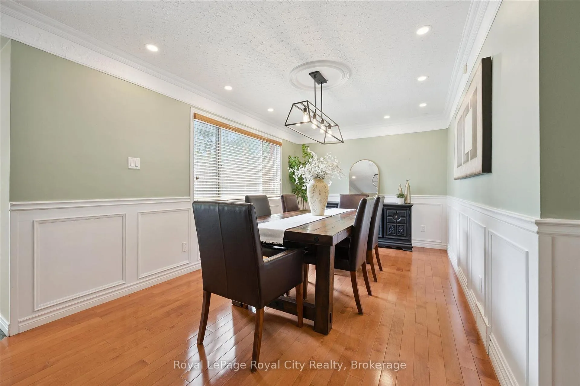 Photo 12 of 47 Caledonia Street, Guelph, Dovercliffe Park/Old University — HOMEH
