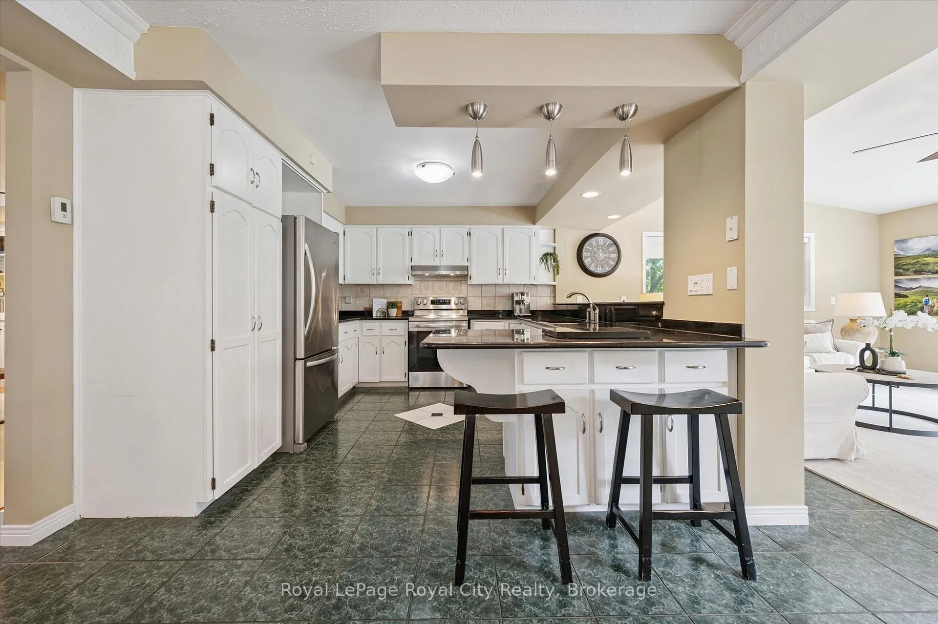 Photo 49 of 47 Caledonia Street, Guelph, Dovercliffe Park/Old University — HOMEH