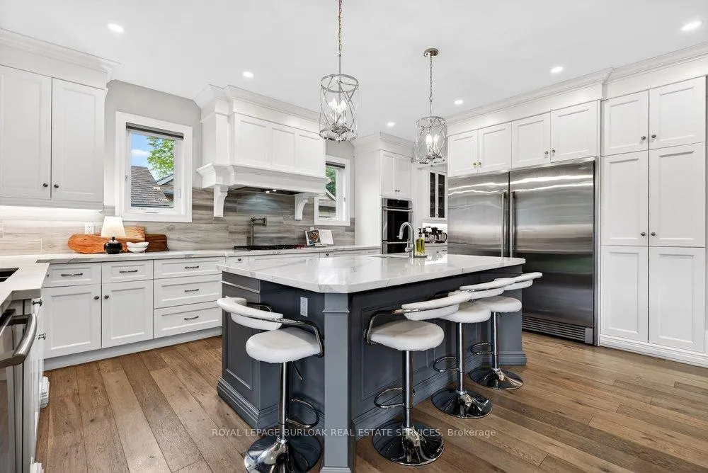 Photo 16 of 647 Cedar Avenue, Burlington, LaSalle — HOMEH