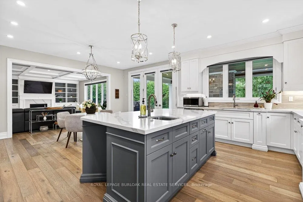 Photo 18 of 647 Cedar Avenue, Burlington, LaSalle — HOMEH