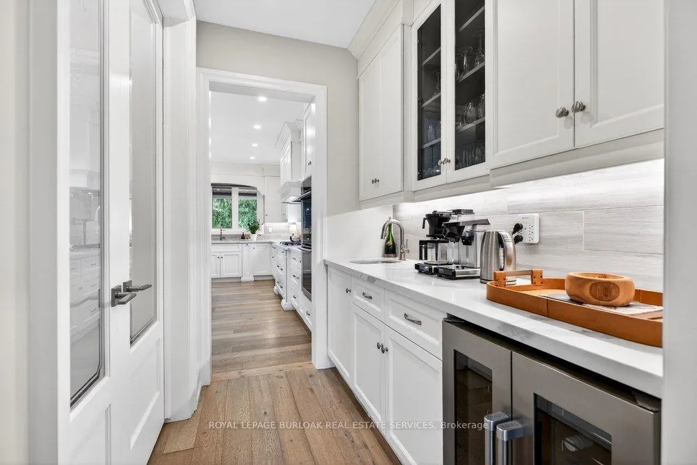 Photo 20 of 647 Cedar Avenue, Burlington, LaSalle — HOMEH
