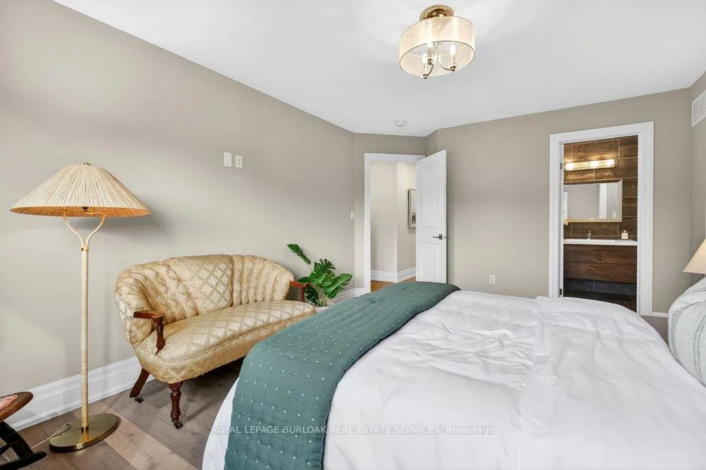 Photo 31 of 647 Cedar Avenue, Burlington, LaSalle — HOMEH