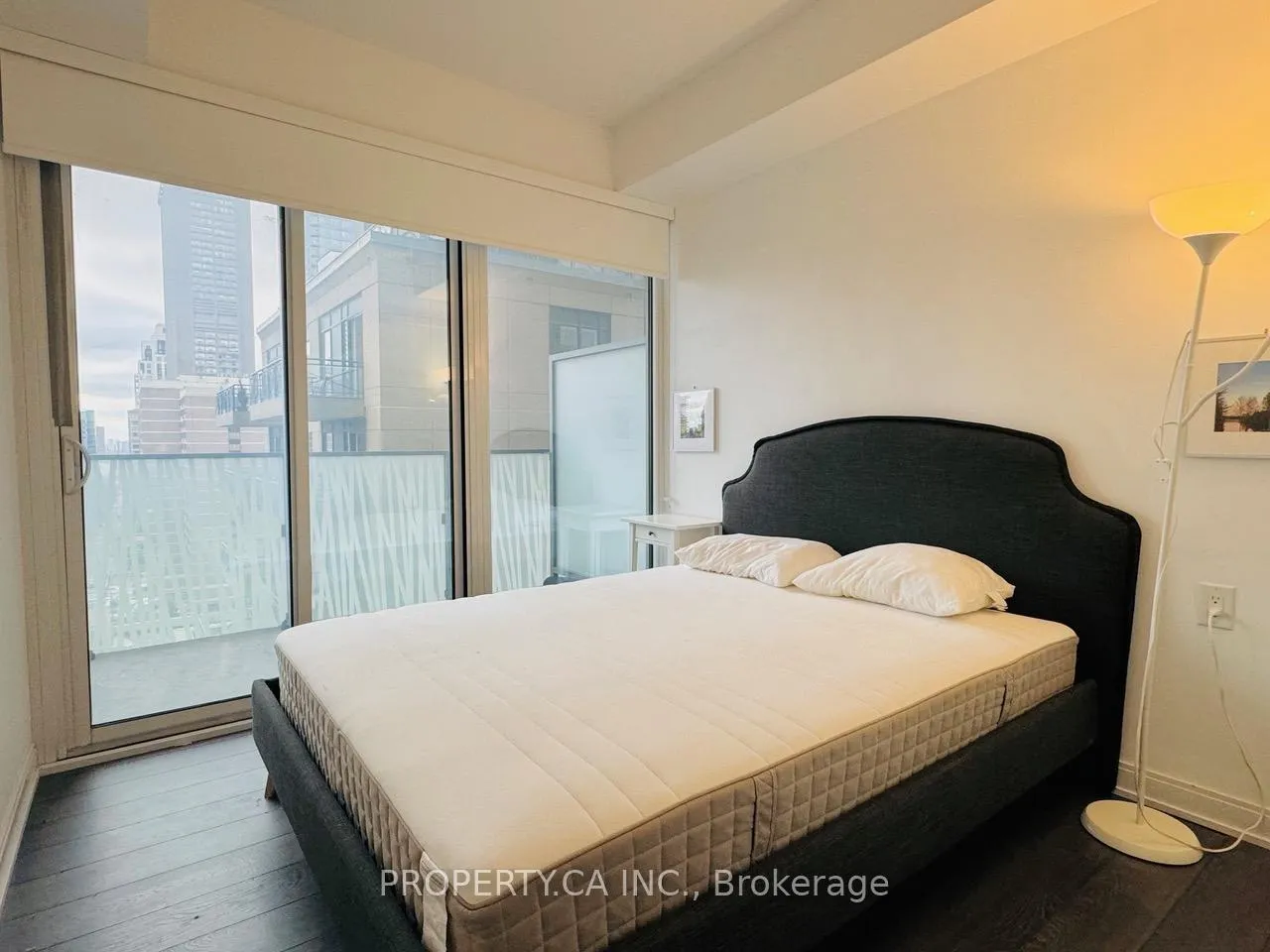 Photo 8 of Unit 1404, 42 Charles Street E, Toronto, Church-Yonge Corridor — HOMEH