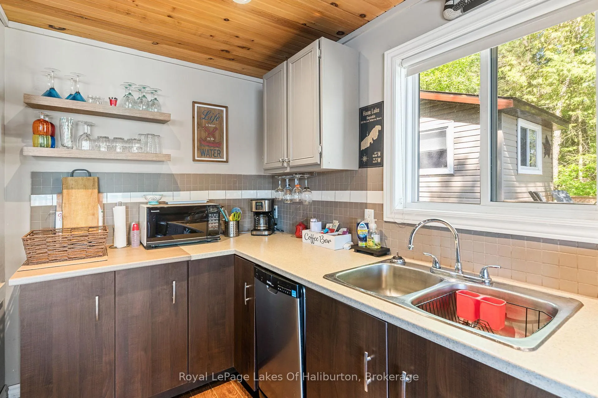 Photo 20 of 1010 Pike Lane, Dysart et al, Dysart — HOMEH