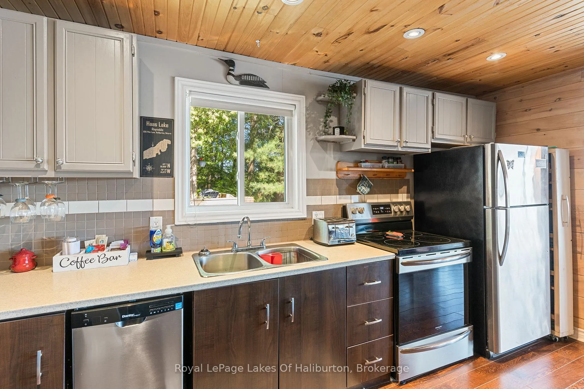 Photo 21 of 1010 Pike Lane, Dysart et al, Dysart — HOMEH