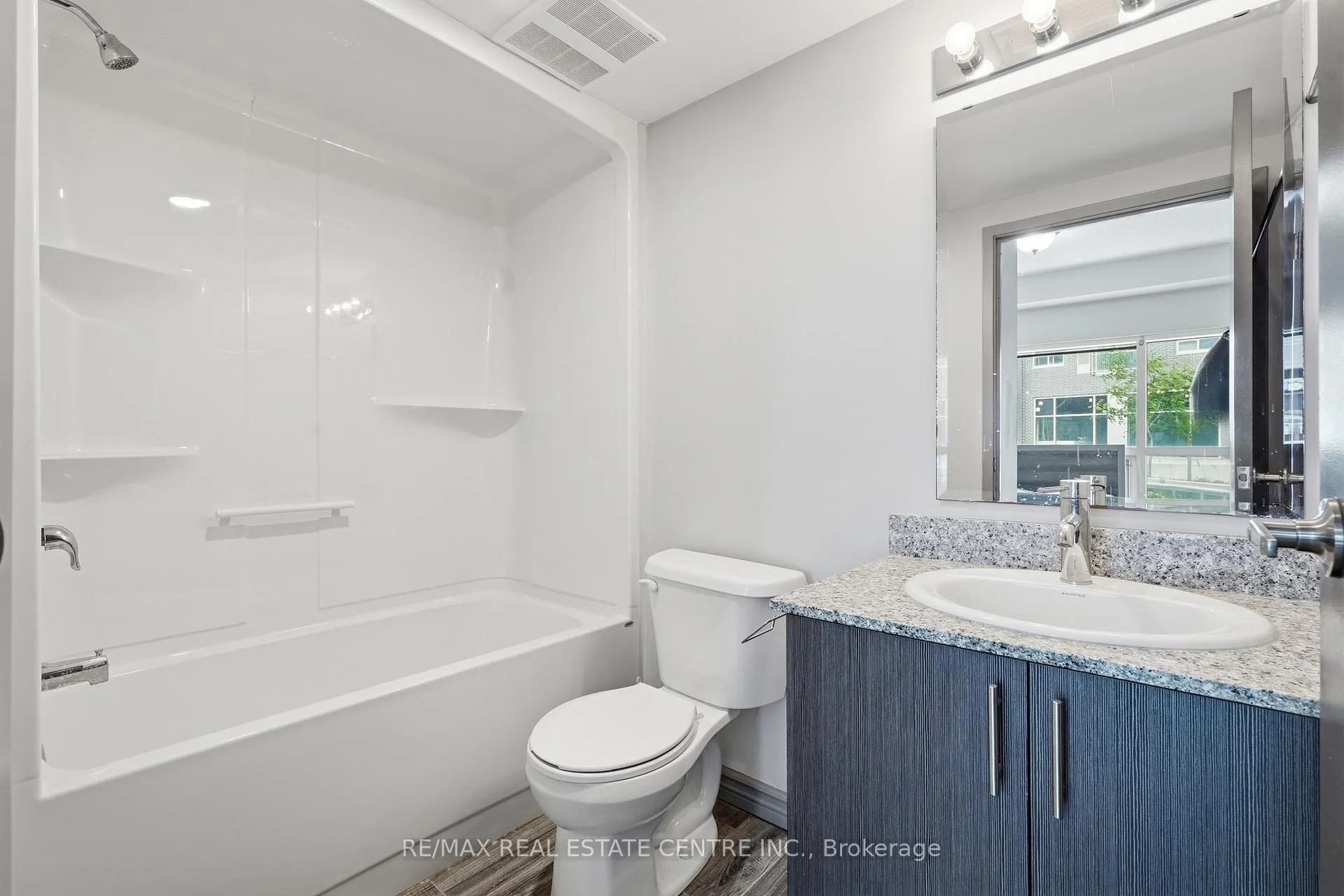 Photo 6 of Unit B02, 275 Larch Street, Waterloo, Beechwood/University — HOMEH