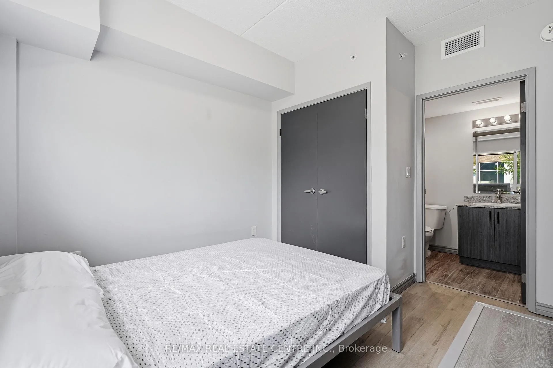 Photo 7 of Unit B02, 275 Larch Street, Waterloo, Beechwood/University — HOMEH