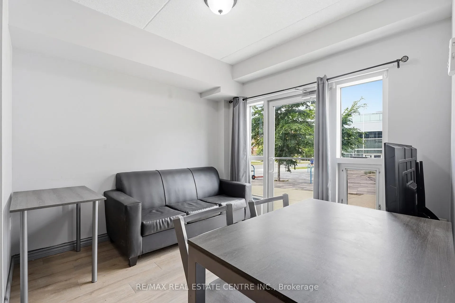 Photo 10 of Unit B02, 275 Larch Street, Waterloo, Beechwood/University — HOMEH