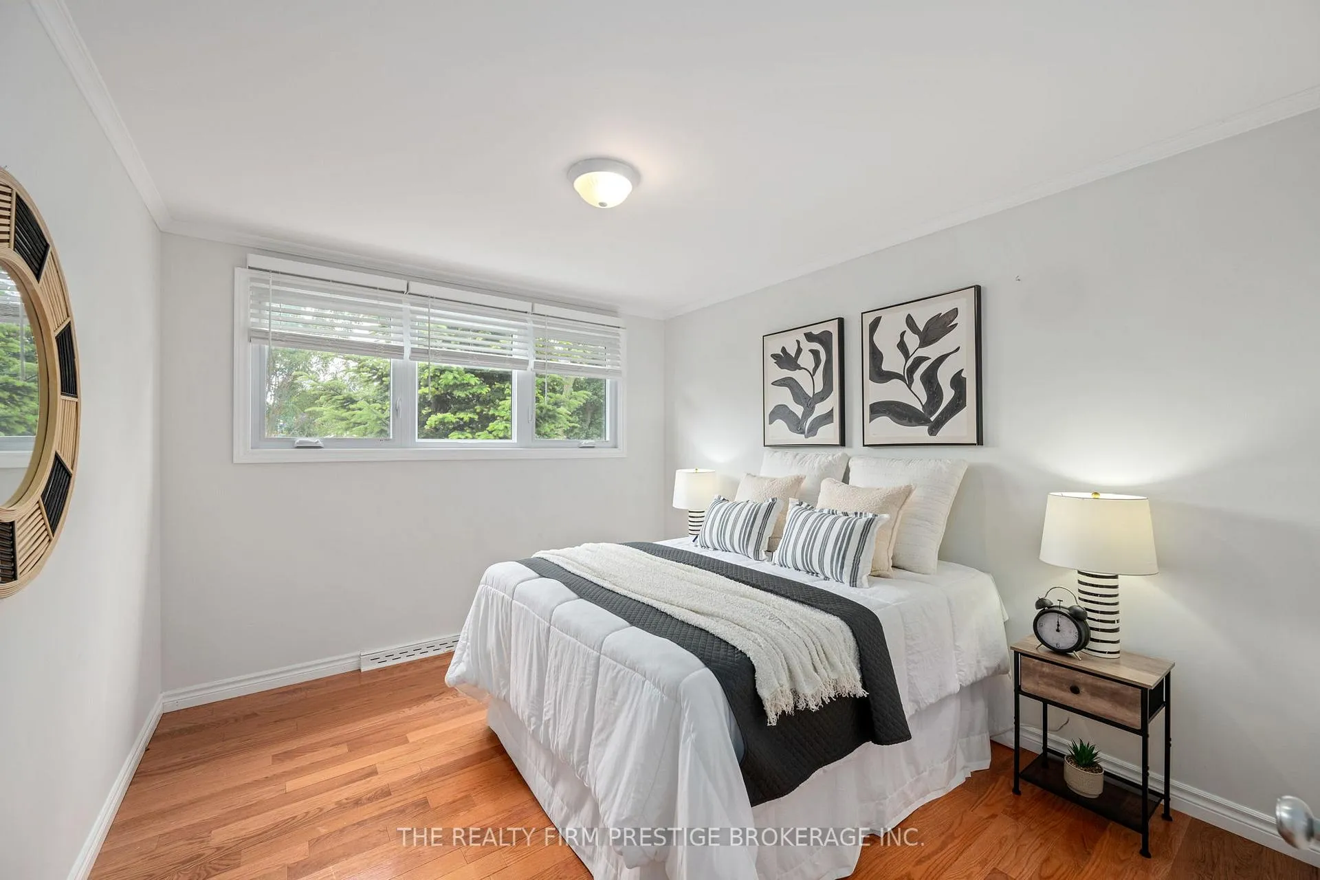 Photo 13 of 6806 James Street, London, South V — HOMEH