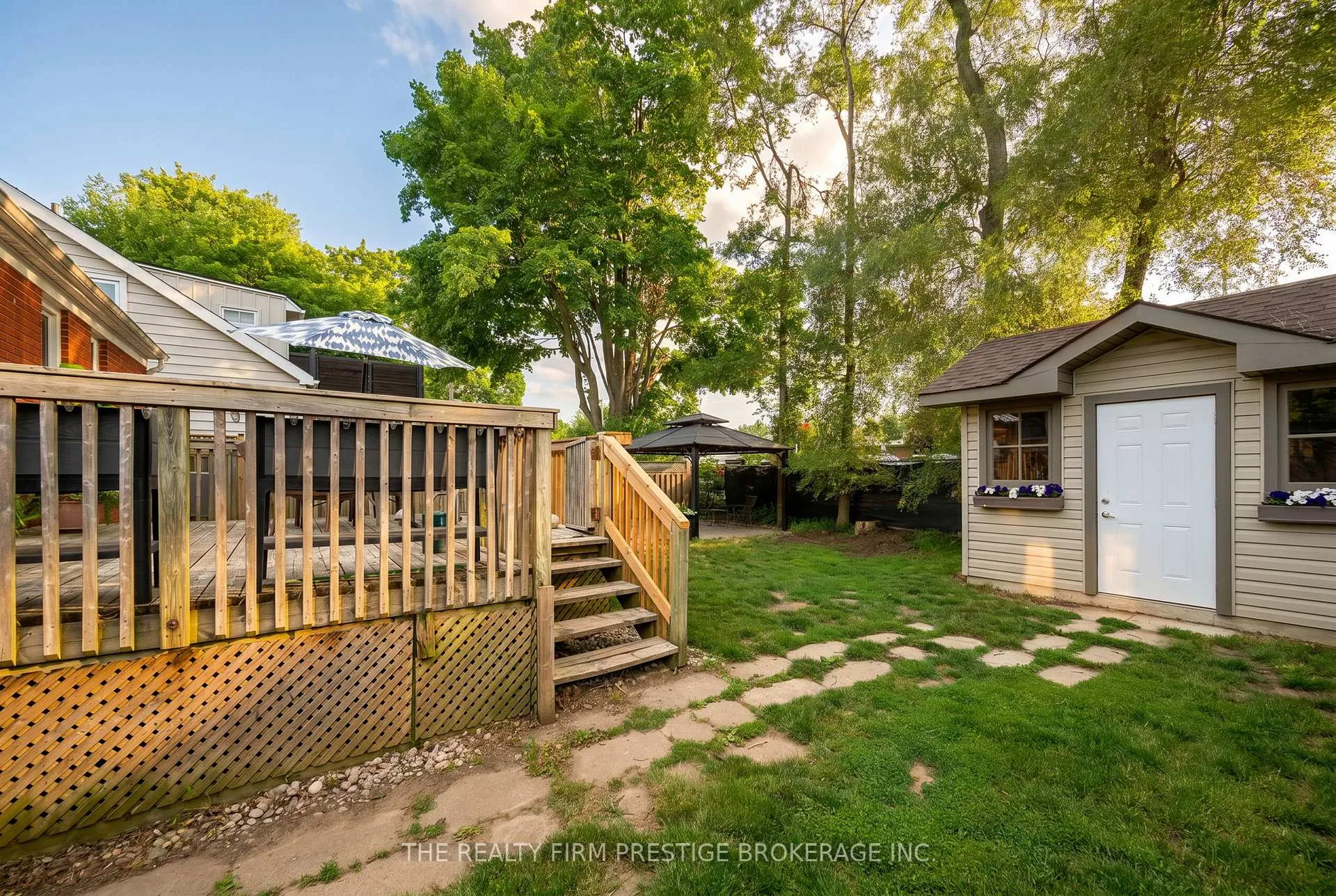 Photo 31 of 6806 James Street, London, South V — HOMEH