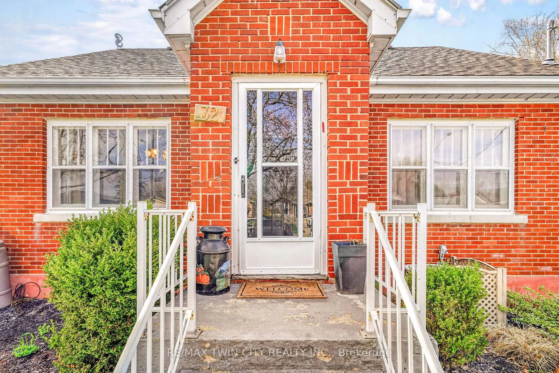 Photo 4 of 32 Fulton Street, Brantford, North Park/Wood St. — HOMEH